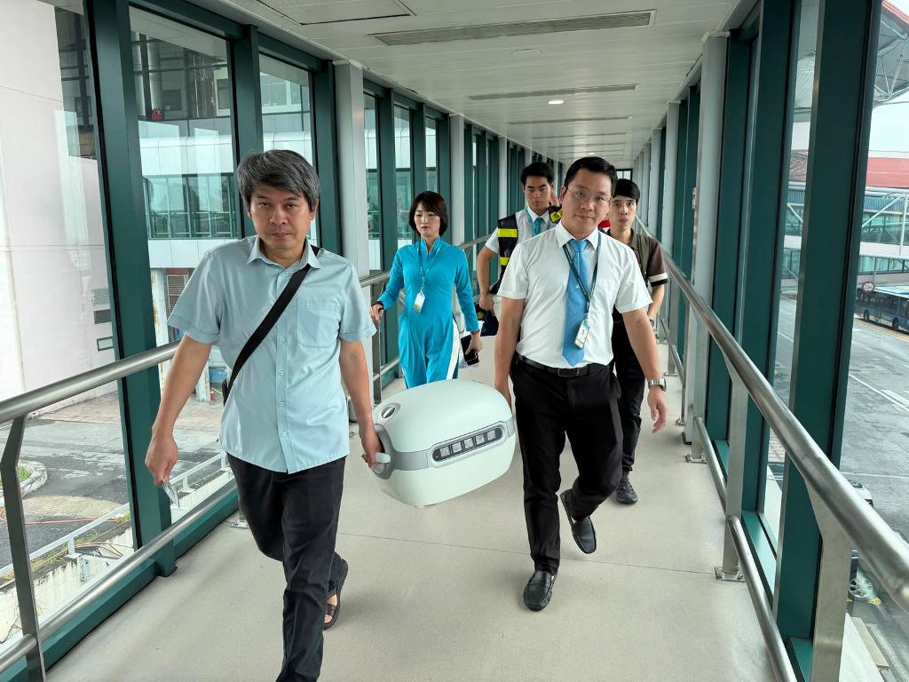 Vietnam Airlines đổi chuyến, chạy đua thời gian vận chuyển mô, tạng cứu người